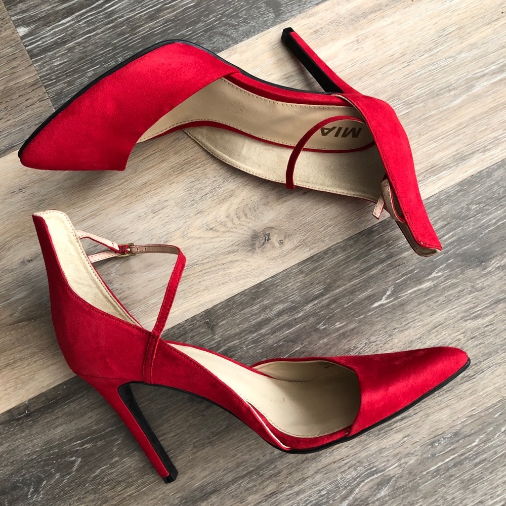 Mia Heels